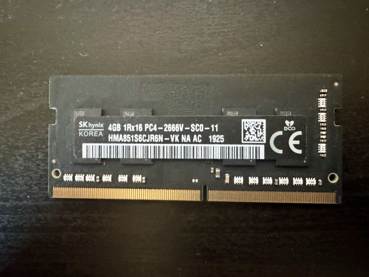 Mémoires / RAM: Ram DDR4 2666v 8Gb – D'occasion à Lausanne par alexandre1978 1