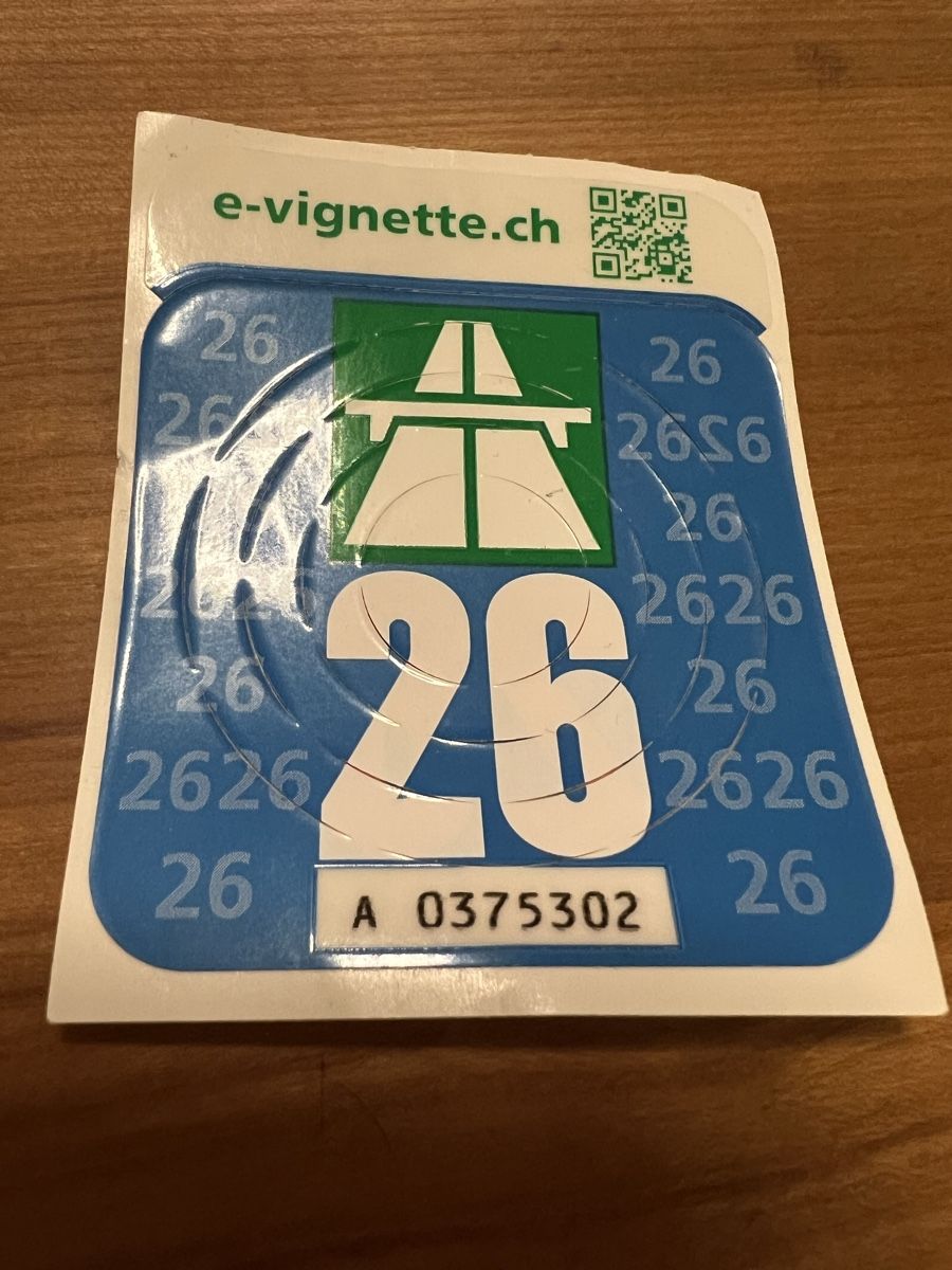 Autobahnvignetten: Autobahn Vignette 2026 Schweiz – Neu und originalverpackt aus Bachenbülach von Manolo007