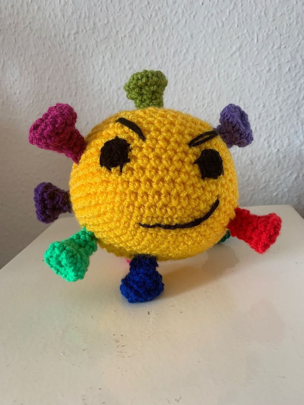 Giocattoli: CORONA  Amigurumi Handmade – Nuovo e nell'imballaggio originale da Regensdorf venduto da Spyke55 1