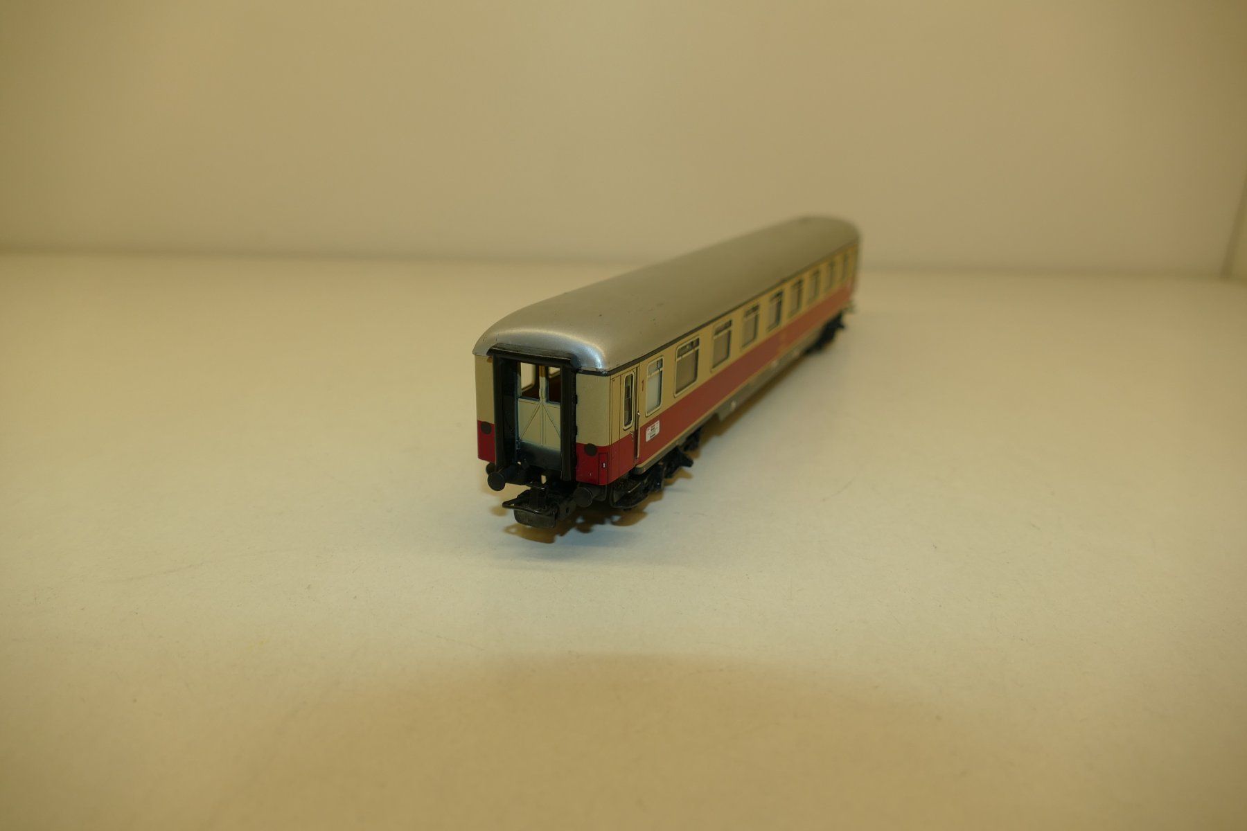 Märklin Modellini di ferrovie: Märklin H0: DB TEE/IC-Abteilwagen – Usato da Niederhasli venduto da rail-duerst 3