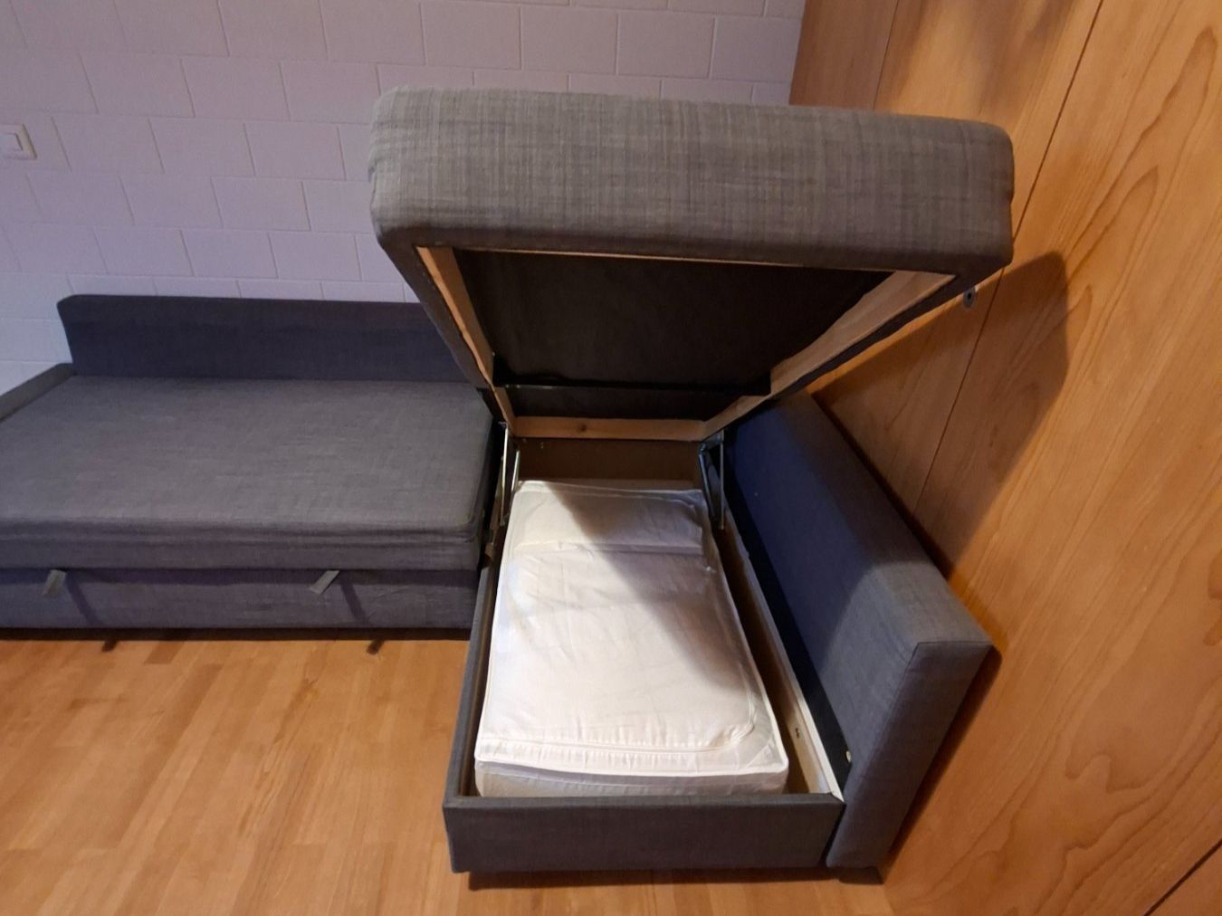 Ikea Sofas: Ecksofa [Schlafsofa] – Gebraucht aus Widnau von hei_5xgy 2