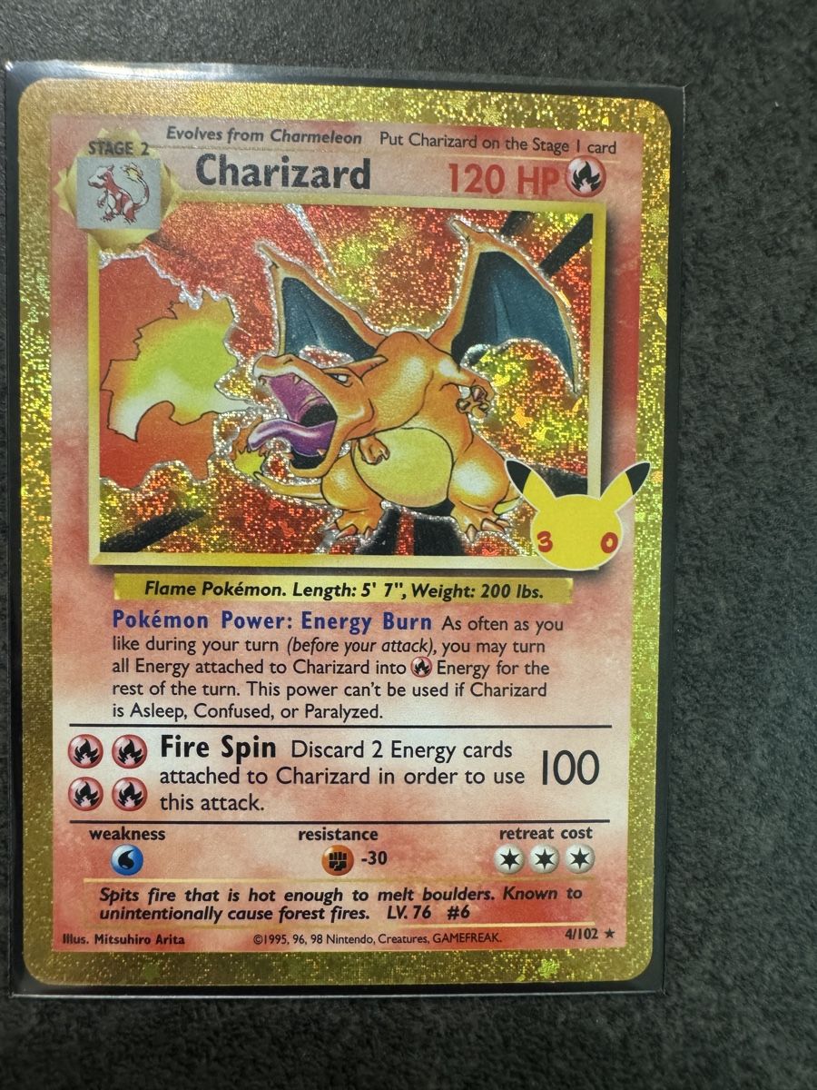 Pokémon Carte collezionabili: Pokemon Karte Charizard Celebrations – Nuovo (secondo la descrizione) da Amriswil venduto da A.fsa