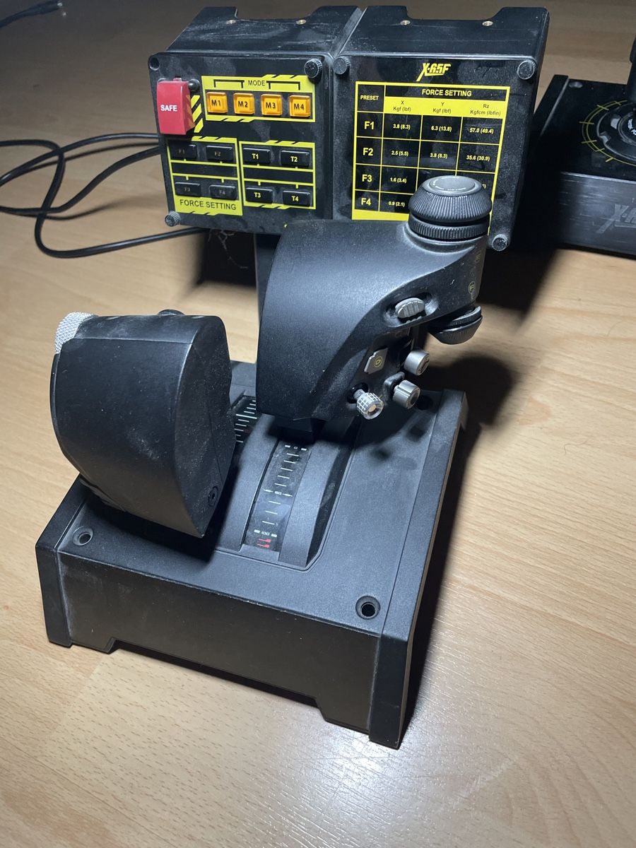 Saitek Controller: Joystick Saitek ProFlight für Flugsimulator – Gebraucht aus Niederuzwil von  3