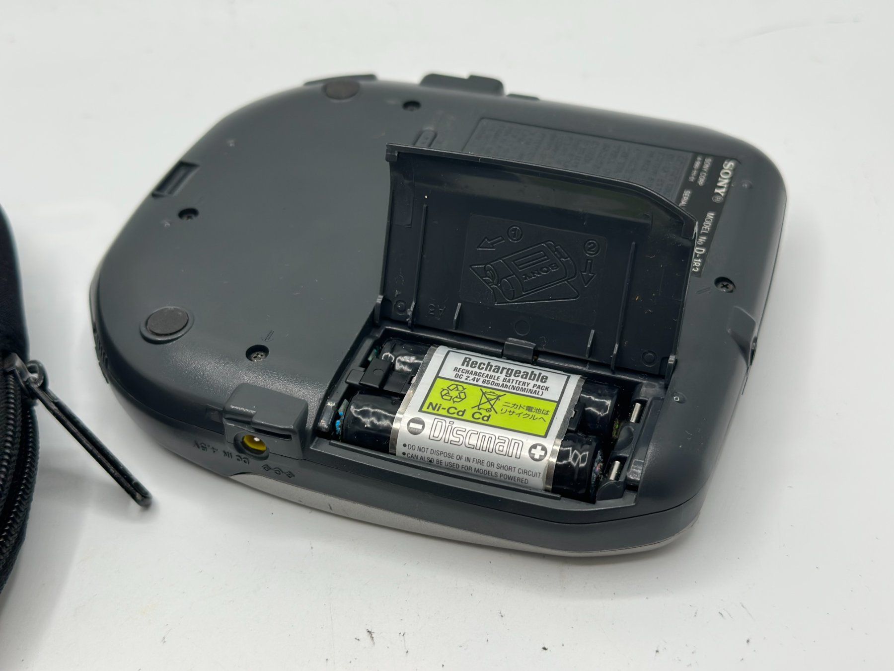 Grundig Lettore multimediale portatile: Sony 3 Discman Baladeur CD Portable Player + Test OK ! – Usato da Genève venduto da inc_9vgv 2