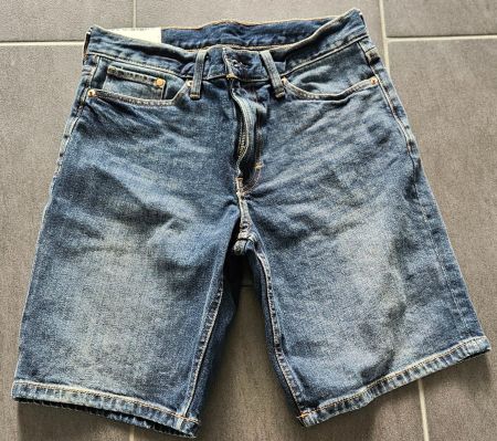 H&M Jeans Shorts, Top Zustand, Regular Fit, Grösse 28