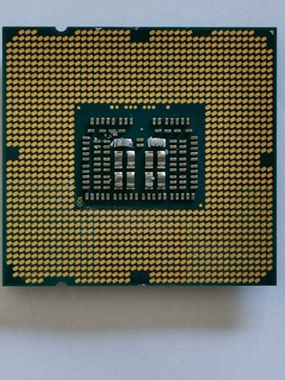 Composants électroniques: Intel® Xeon® Prozessor E5-2420 v2 – D'occasion à Mels par Zeppelin08 2