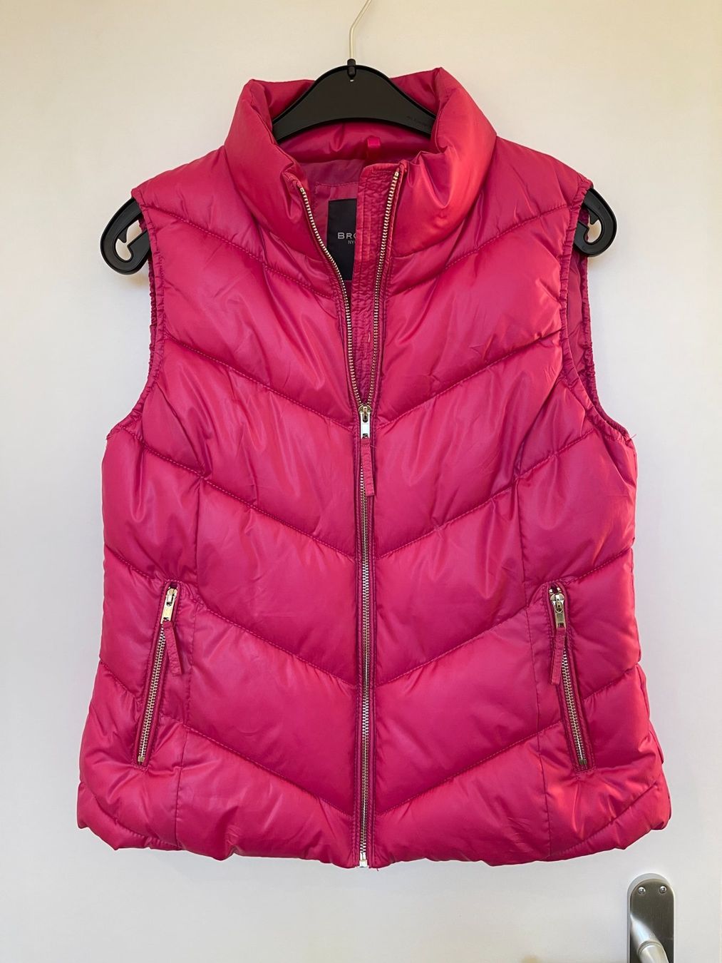 Gilets & Westen: Gilet – Gebraucht aus Stallikon von nirakhtugarev