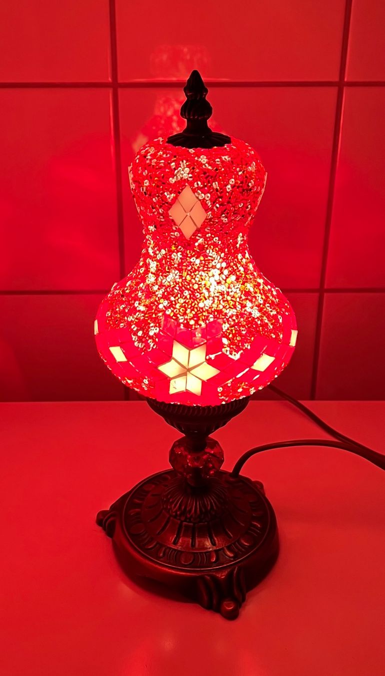 Lampade: Mosaiklampe, rot-weiss, Handmade – Nuovo (secondo la descrizione) da Fischbach-Göslikon venduto da Rosatt