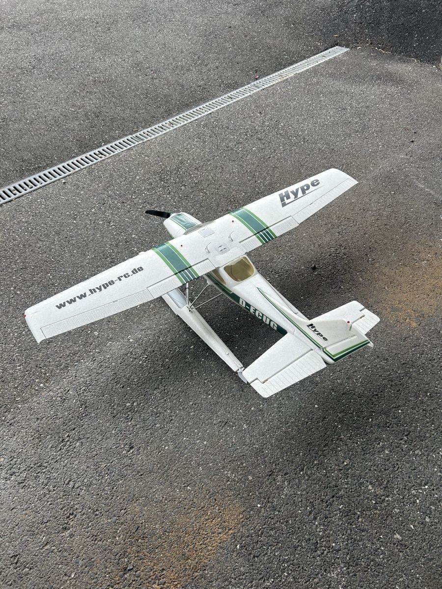 Modellismo RC: Rc Modellflugzeug  – Usato da Seftigen venduto da CREEKS2004 2