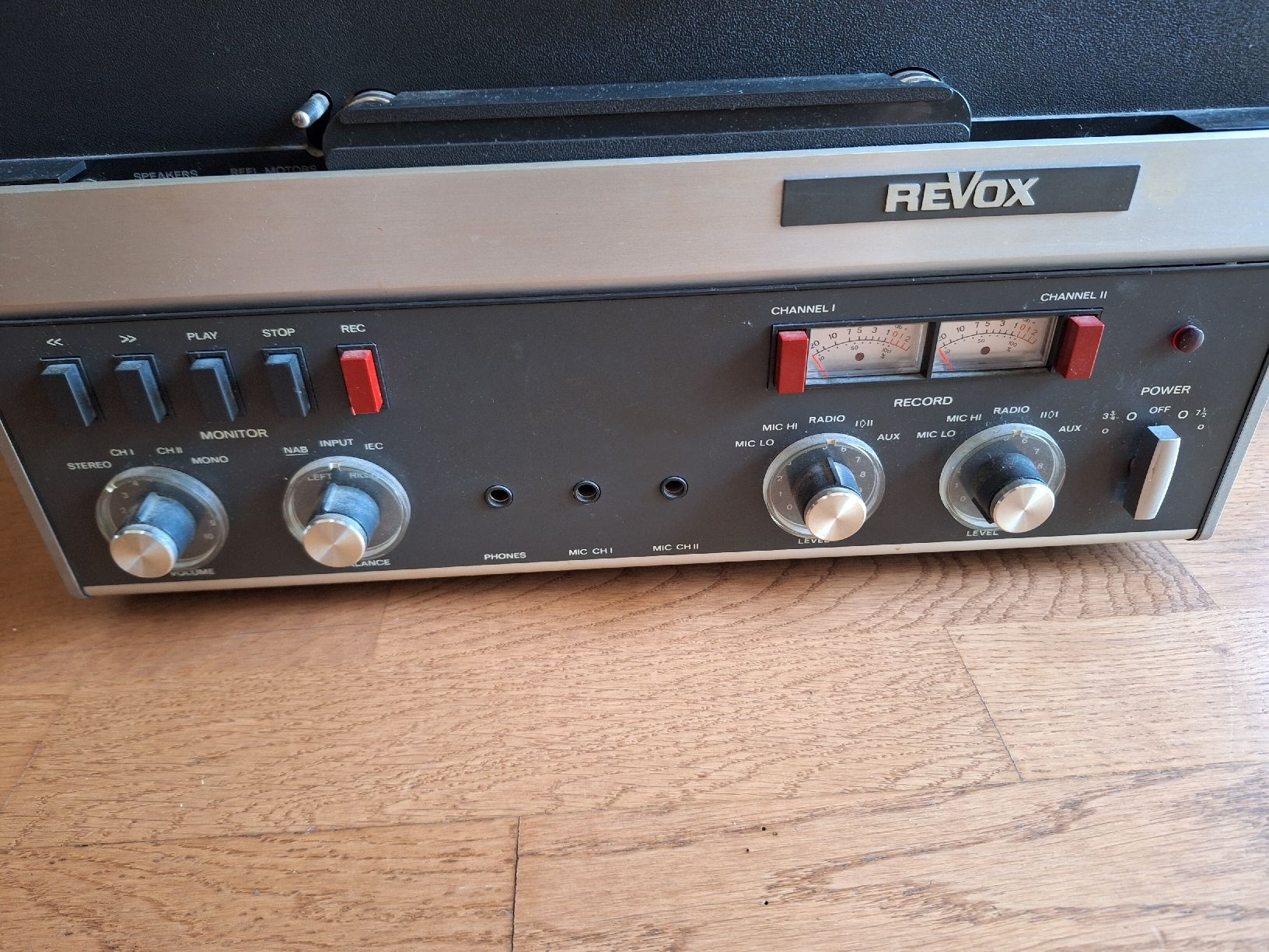 Revox Bandmaschinen: Revox A77 – Defekt aus Genolier von Antoine30 1