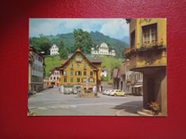 Sarnen Obwalden Dorfplatz alte Autos (970)