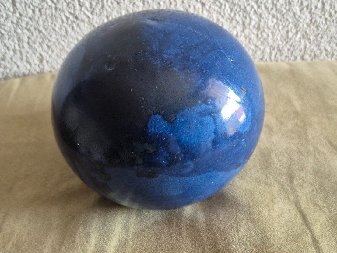 Tutte le decorazioni: Blaue Keramikkugel - Schweizer Kunsthandwerk – Usato da Eggersriet venduto da Fredb 1