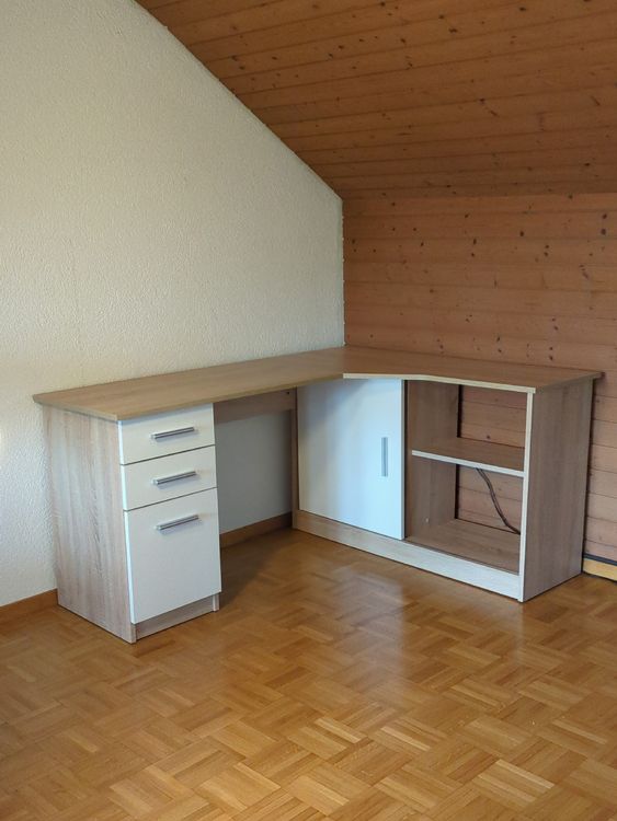 Moderner Eckschreibtisch mit Schubladen und Schiebetür | Kaufen auf Ricardo