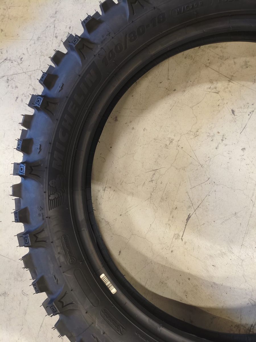 Pneus & Kompletträder: Michelin Enduro Medium 140/80-18 – Neu (gemäss Beschreibung) aus Beinwil (Freiamt) von Auf-lager 1