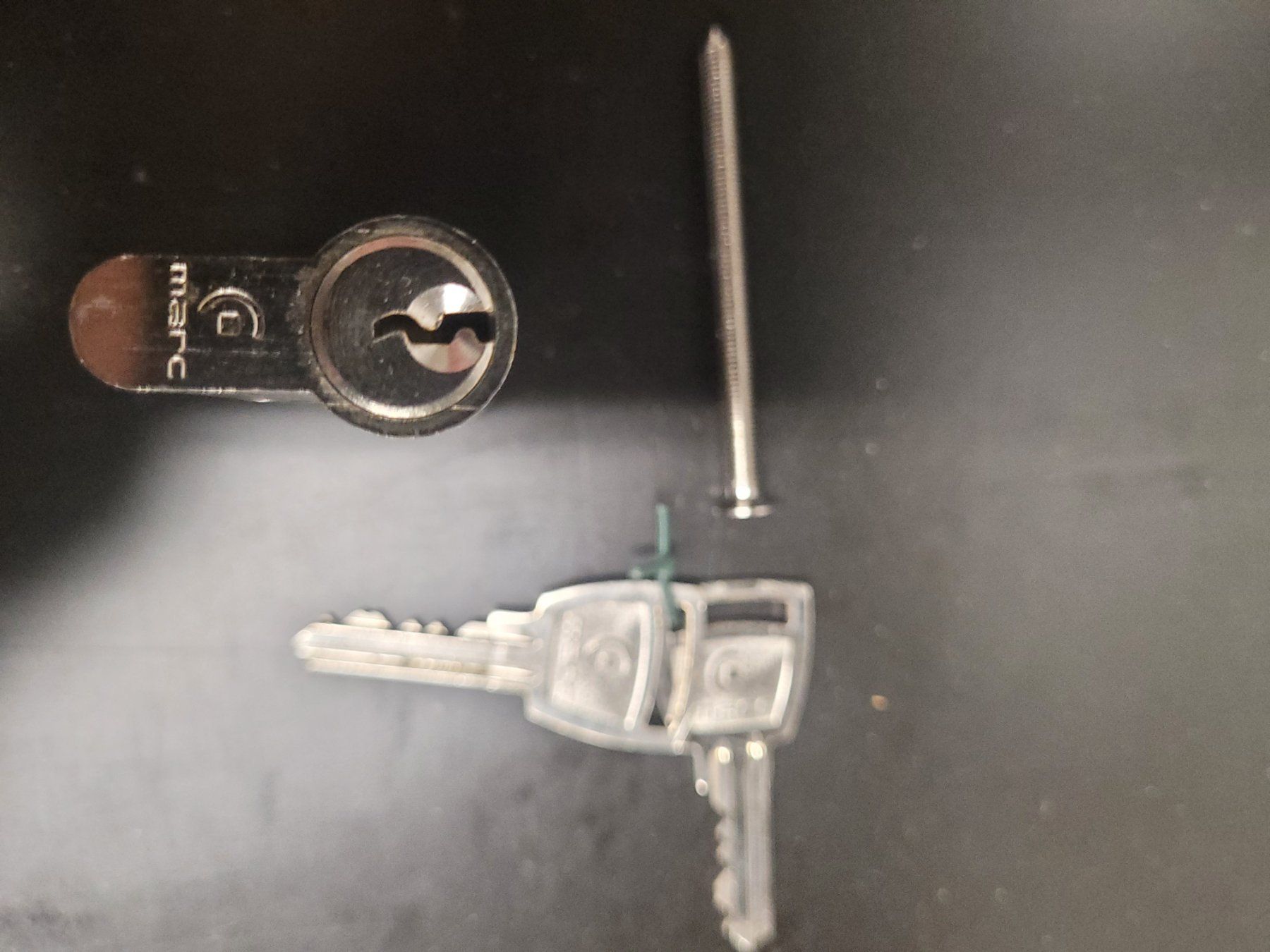 Sonstige Elektronik: Cylindre 70mm 30/40 avec 2 clefs – Gebraucht aus Courtaman von Bluejazz 1