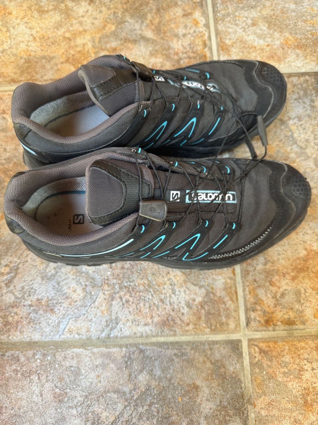 Scarpe da uomo: Salomon Schuhe Grösse EUR 42 – Usato da Wittinsburg venduto da Gia_Diva 3