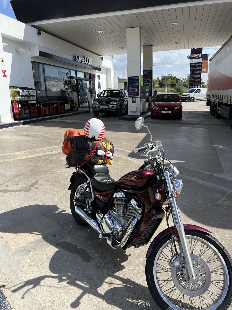 Suzuki Chopper: Suzuki intruder VS 750  – Difettoso da Adliswil venduto da mik_l25v