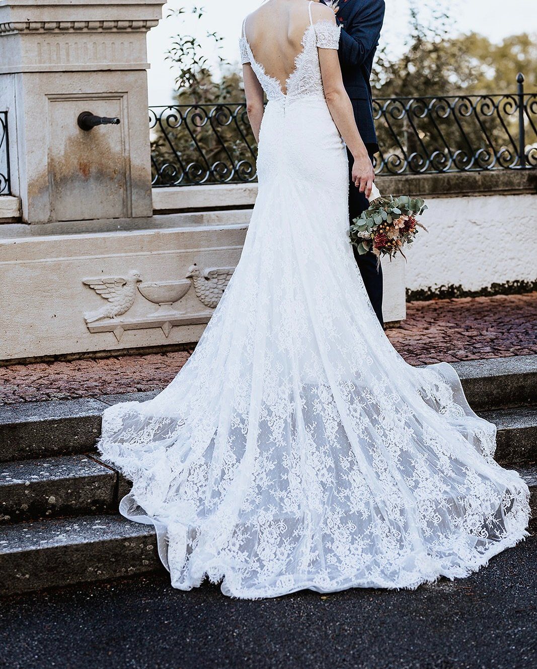 Kleider: Secondhand Brautkleid Aire Barcelona "Ilora", Grösse 36-38 – Gebraucht aus Brunnen von Herzig-Brautmode