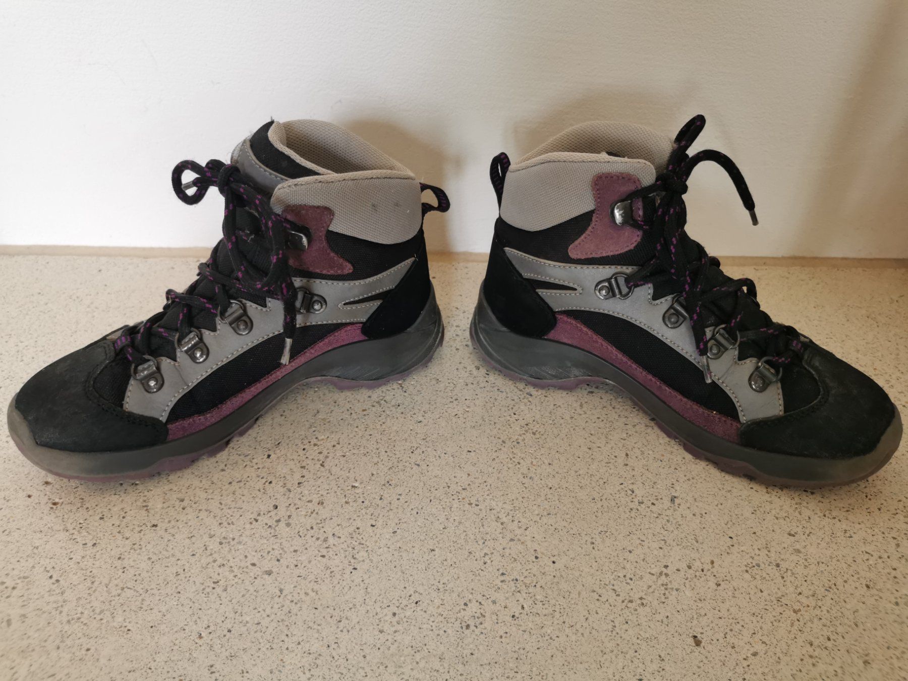 Chaussures garçon: Wanderschuhe Kinder in Grösse 32 – D'occasion à Oberuzwil par schoenenberm 2
