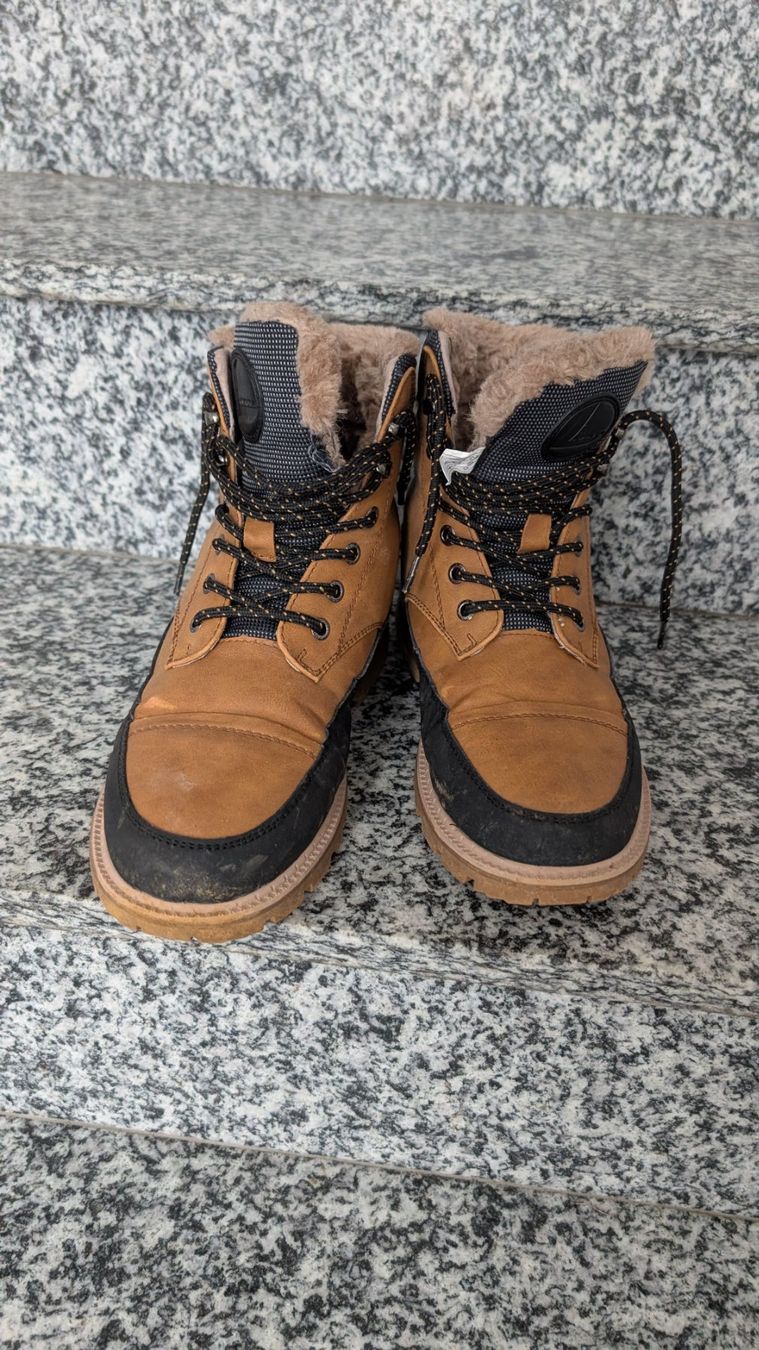 Scarpe da uomo: Lutha Winterstiefel Gr. 38 – Usato da Zermatt venduto da pinky025