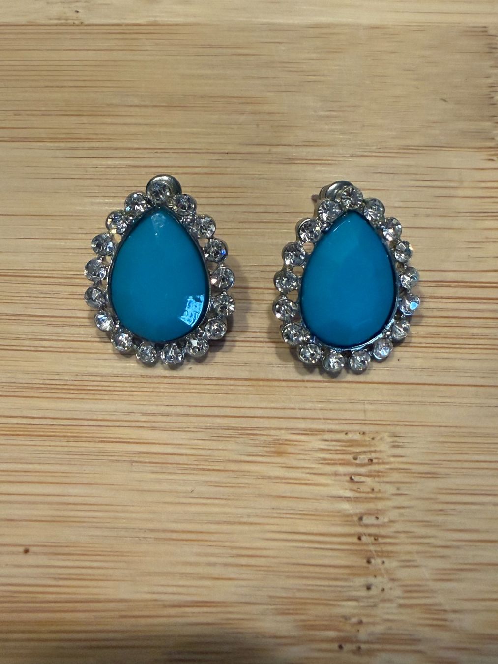 Orecchini pendenti & Orecchini a lobo: Modeschmuck: Ohrstecker blau – Usato da Basel venduto da zukk_
