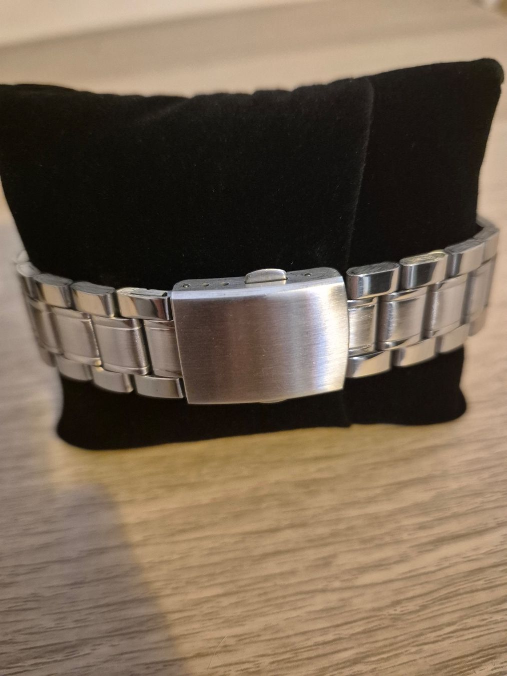 Montres: Automatikuhr silberfarben mit Datum – Neuf avec emballage d'origine à Zürich par zah_967f 2
