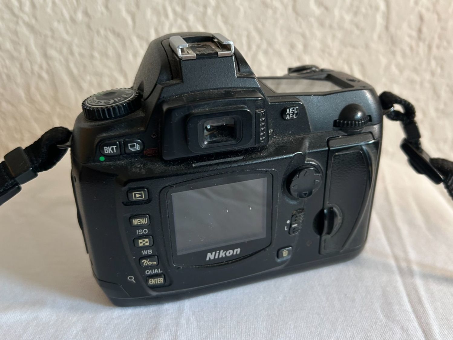 Nikon Fotocamera: Nikon D70 Digital Kamera mit 2 AF-S Nikkor Objektiven – Usato da Zürich venduto da Blaxx 3