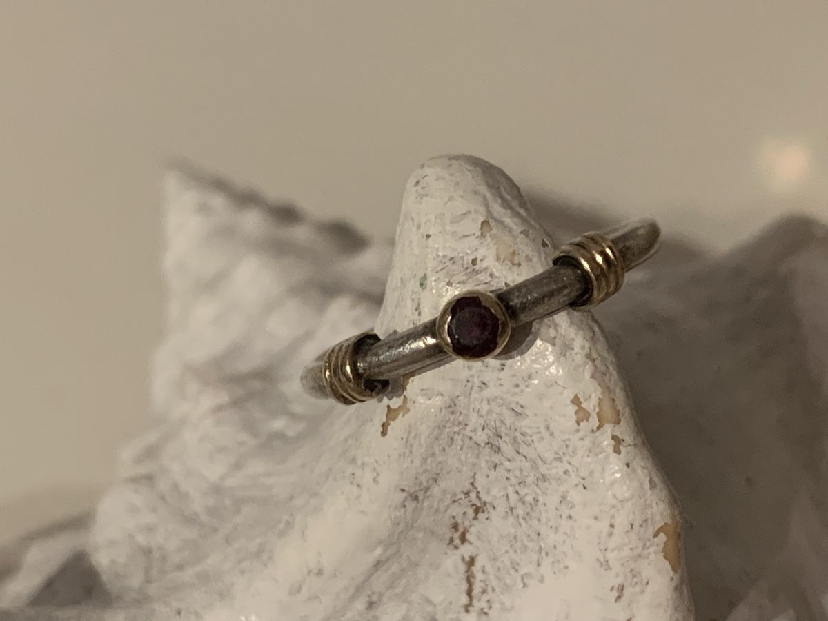 Bagues: Antiker Ring 925 Silber mit rotem Stein – D'occasion à Nunningen par mochflo 5