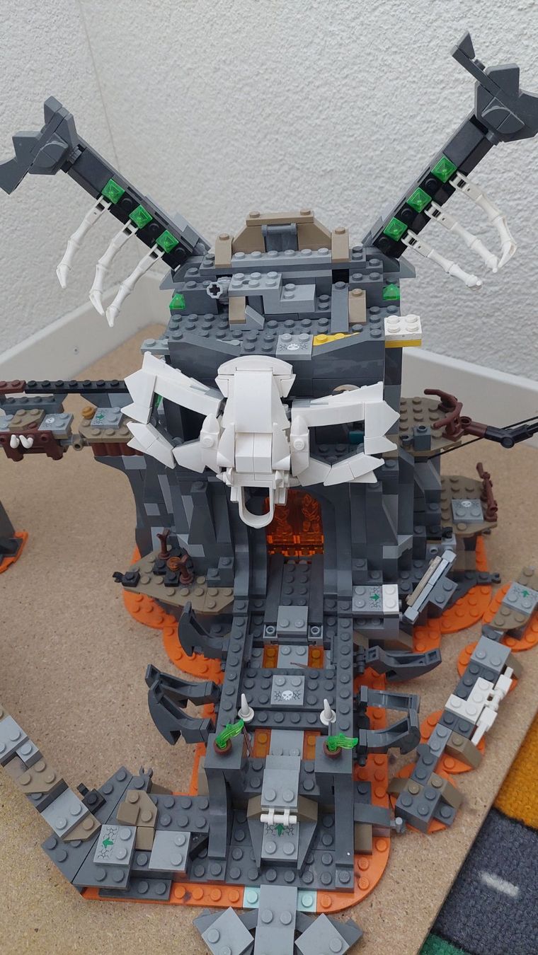 Lego Spielzeuge: LEGO Ninjago Tempel burg – Gebraucht aus Kaltbrunn von AB92 1