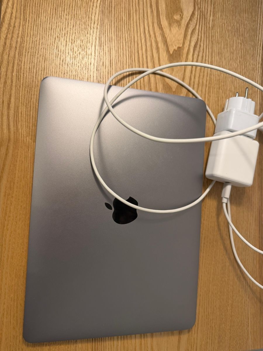 Apple Notebook: MacBook Retina 12-inch 2016. – Usato da Urdorf venduto da ola_m7cj 2