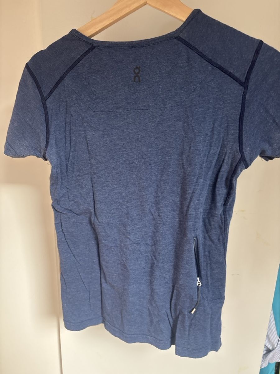On T-Shirts: T-Shirt ON S – Gebraucht aus Zürich von glaswag 1