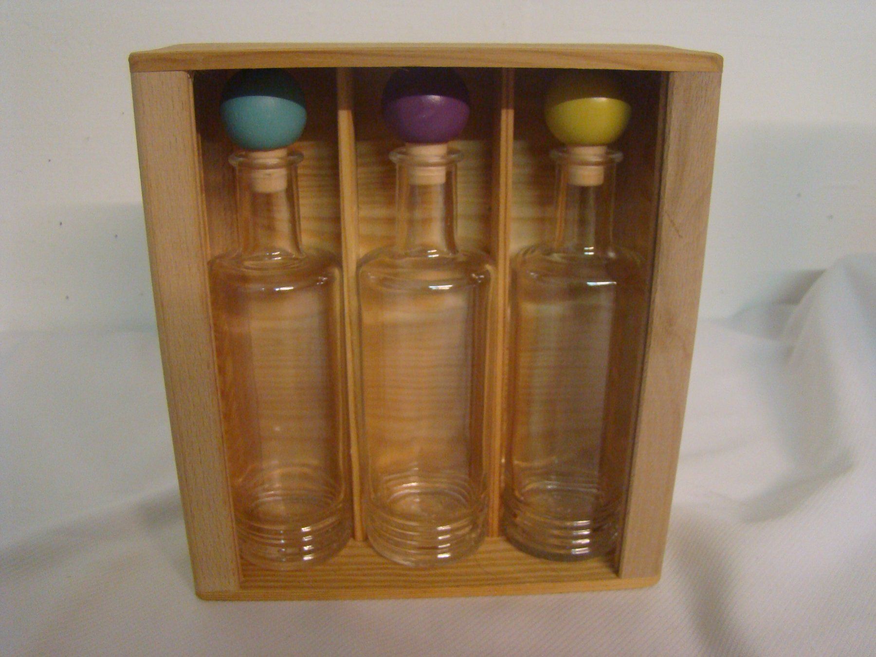 Altro: 3er Set Flaschen leer mit Holzbox Berta Grappa, neuwertig – Usato da Malters venduto da burzi 1