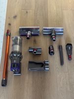 Dyson V10 Akkustaubsauger inkl. Zubehör