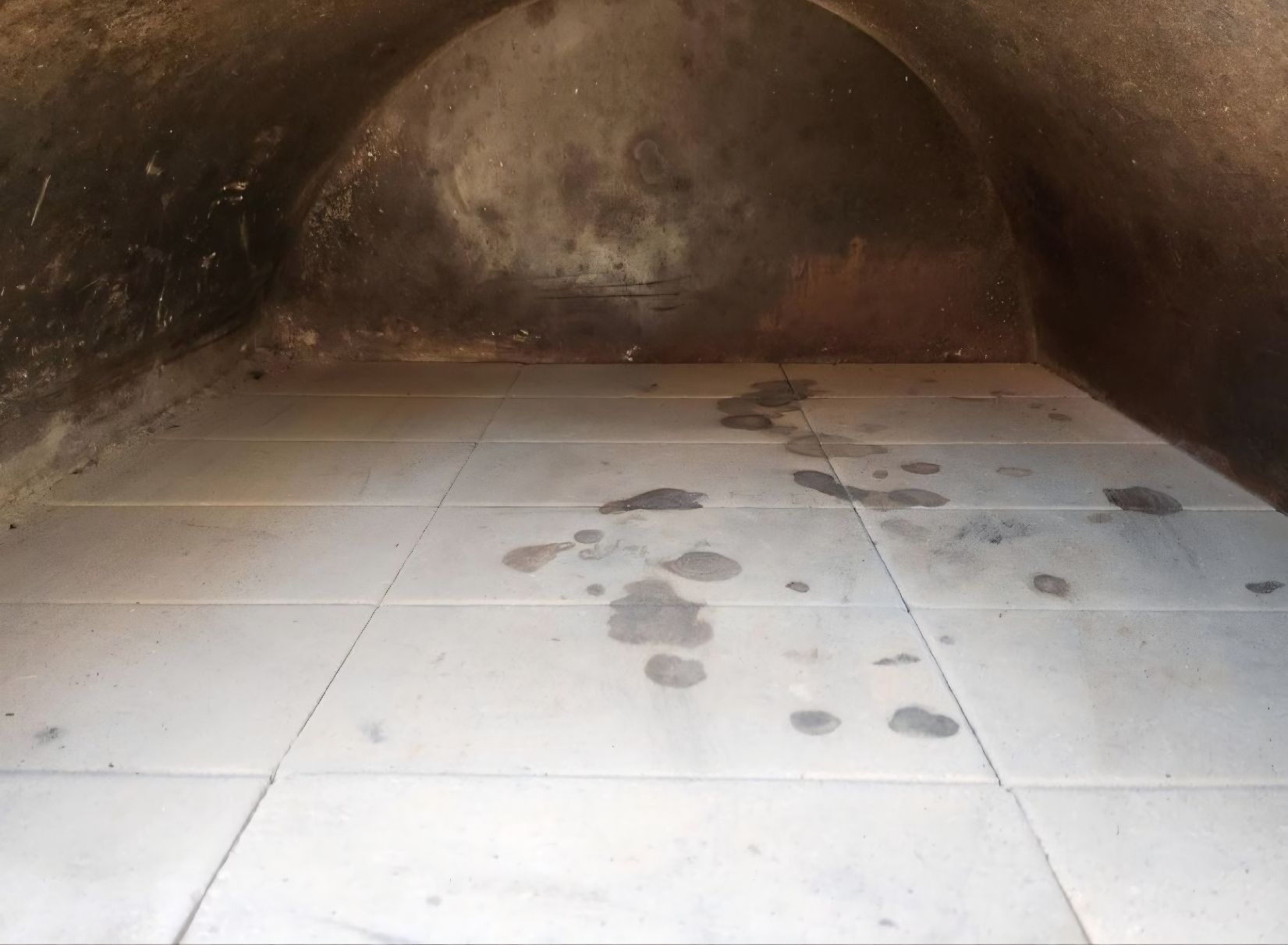 Forni per pizza: Four à pizza bois – Usato da Lentigny venduto da wind1740 4