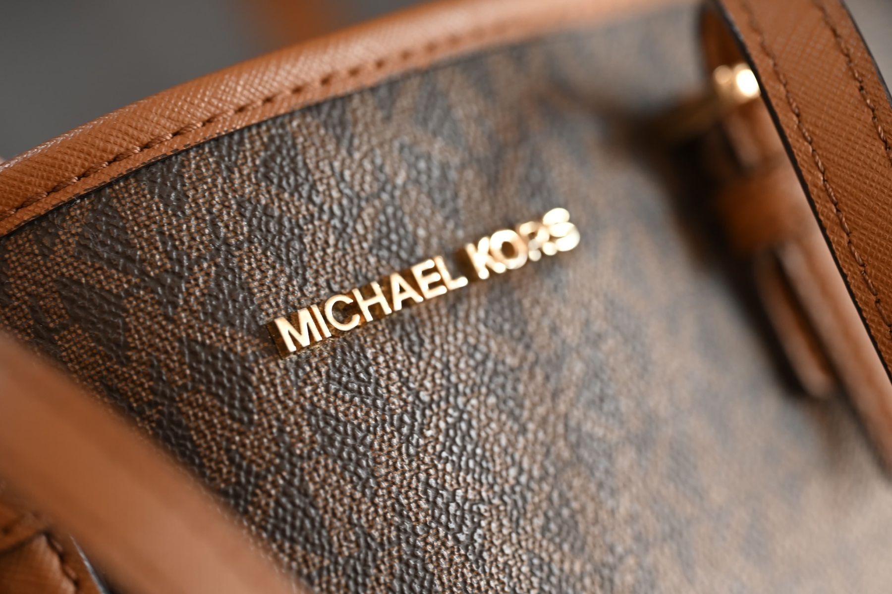 Michael Kors Borse da donna: Michael Kors neuwertige Tasche – Nuovo (secondo la descrizione) da Chur venduto da dor_jg2q 7
