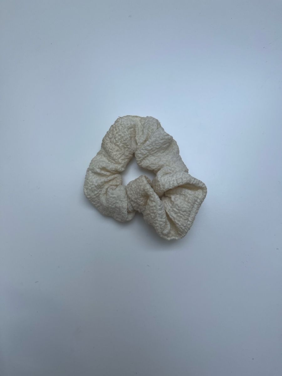 Accessori per capelli: Weisser Scrunchie/Haargummi – Usato da Zürich venduto da lyn_tqp5 1