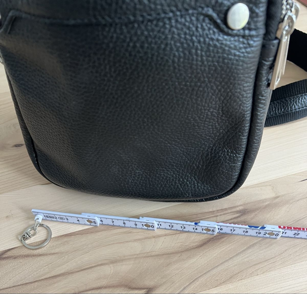 Borse da donna: Tasche Leder schwarz neuwertig – Usato da Oberglatt ZH venduto da dauerbrenner 2