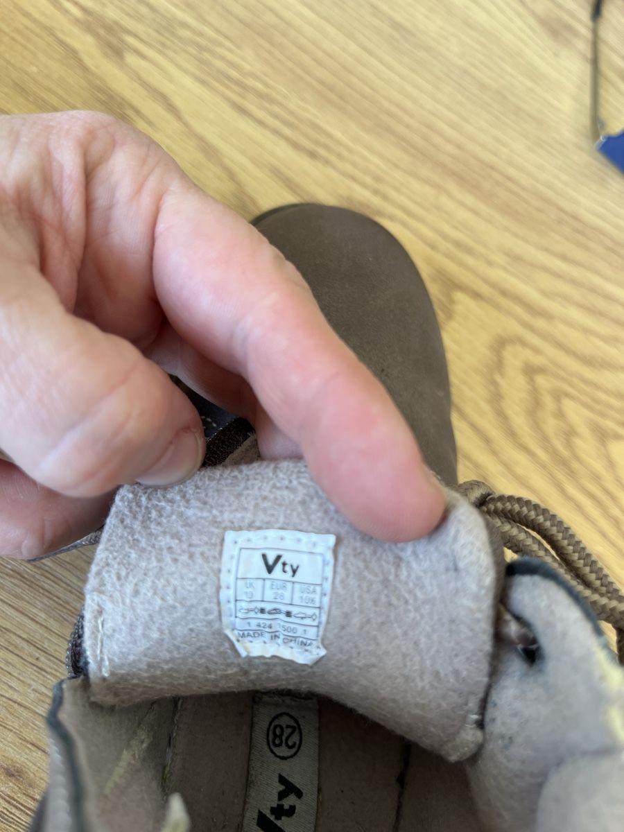 Scarpe per ragazzi: Herbststiefel/ Winterstiefel, Grösse 28 – Usato da Bern venduto da piweli 4
