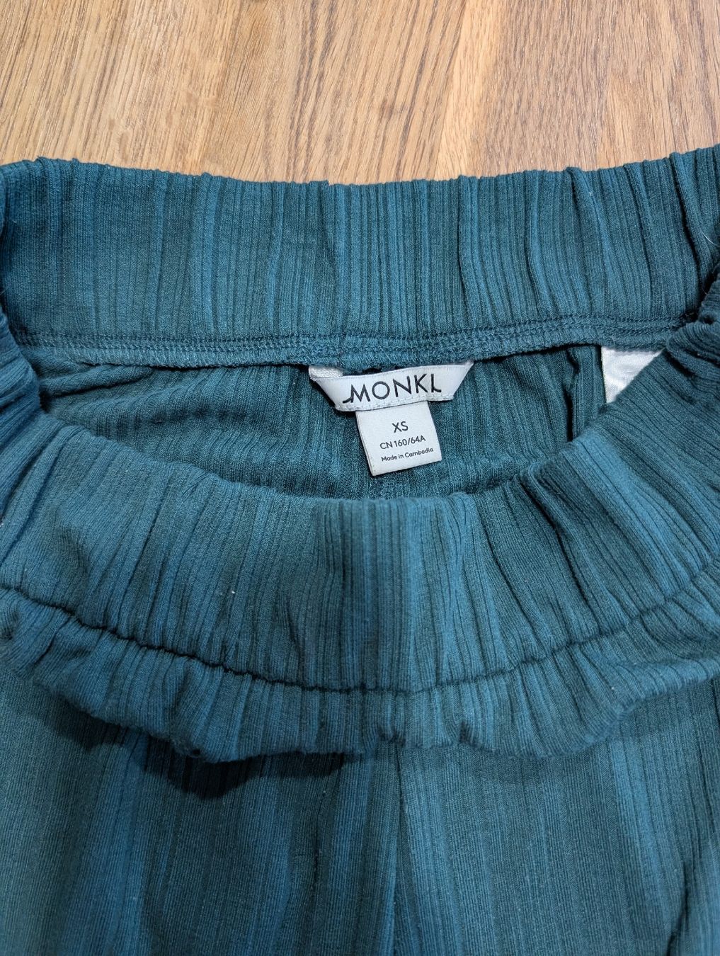 Pantaloni: Stoffhose flaschengrün – Usato da Schlieren venduto da RheaT 1