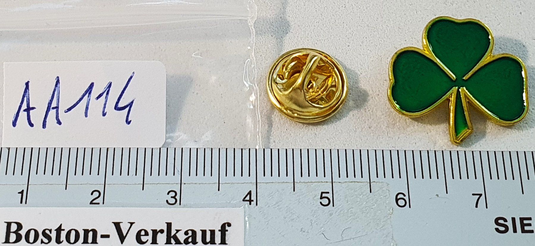 Placchette & Badge: AA114 - Pin – Usato da Reinach BL venduto da Boston-Verkauf 1