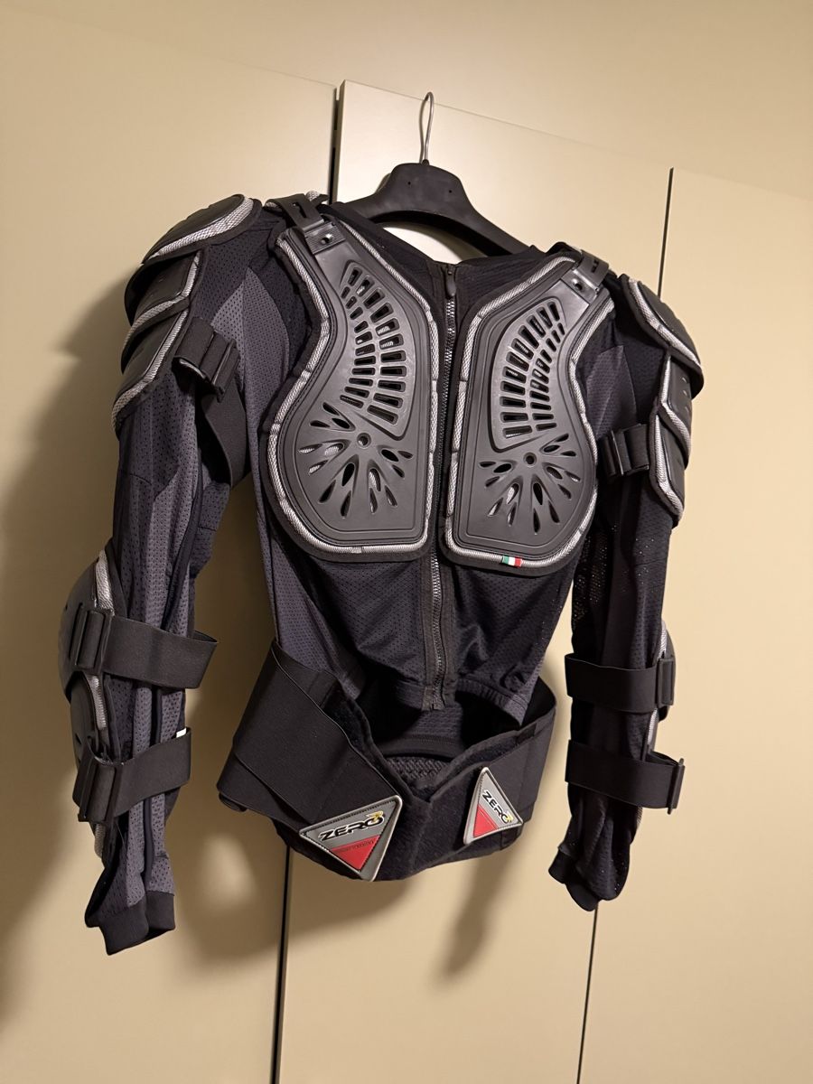Jacken: Motorrad Protektorenjacke Zero7 | M-L – Gebraucht aus Zürich von DmKa