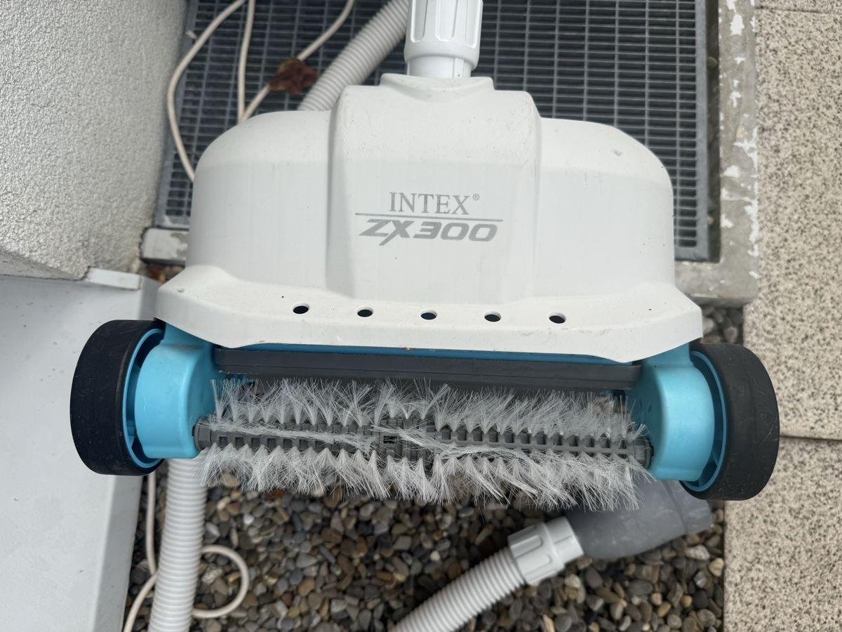 Intex Schwimmbad-Zubehör: INTEX ZX300 avec accessoires  – Gebraucht aus Cressier FR von M-I-M