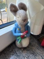 Peter hase handgefilzt