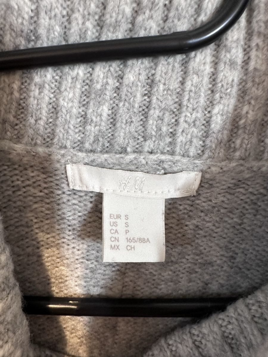 H&M Maglioni & Felpe: Winter-Sale: H&M Rollkragenpullover, Grau, Grösse S – Usato da St. Gallen venduto da Nood 1