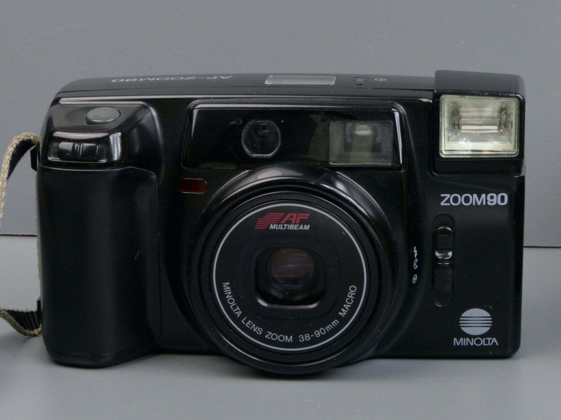 Minolta Fotocamera: Minolta Zoom 90 Kompaktkamera. Teildefekt. Bitte lesen – Usato da Rheineck venduto da mur.man