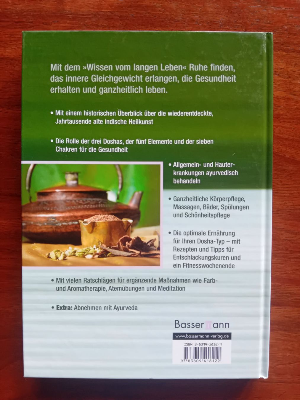 Libri: Buch "Natürlich behandeln mit AYURVEDA", J. Theilacker – Usato da Baden venduto da marshamani 1