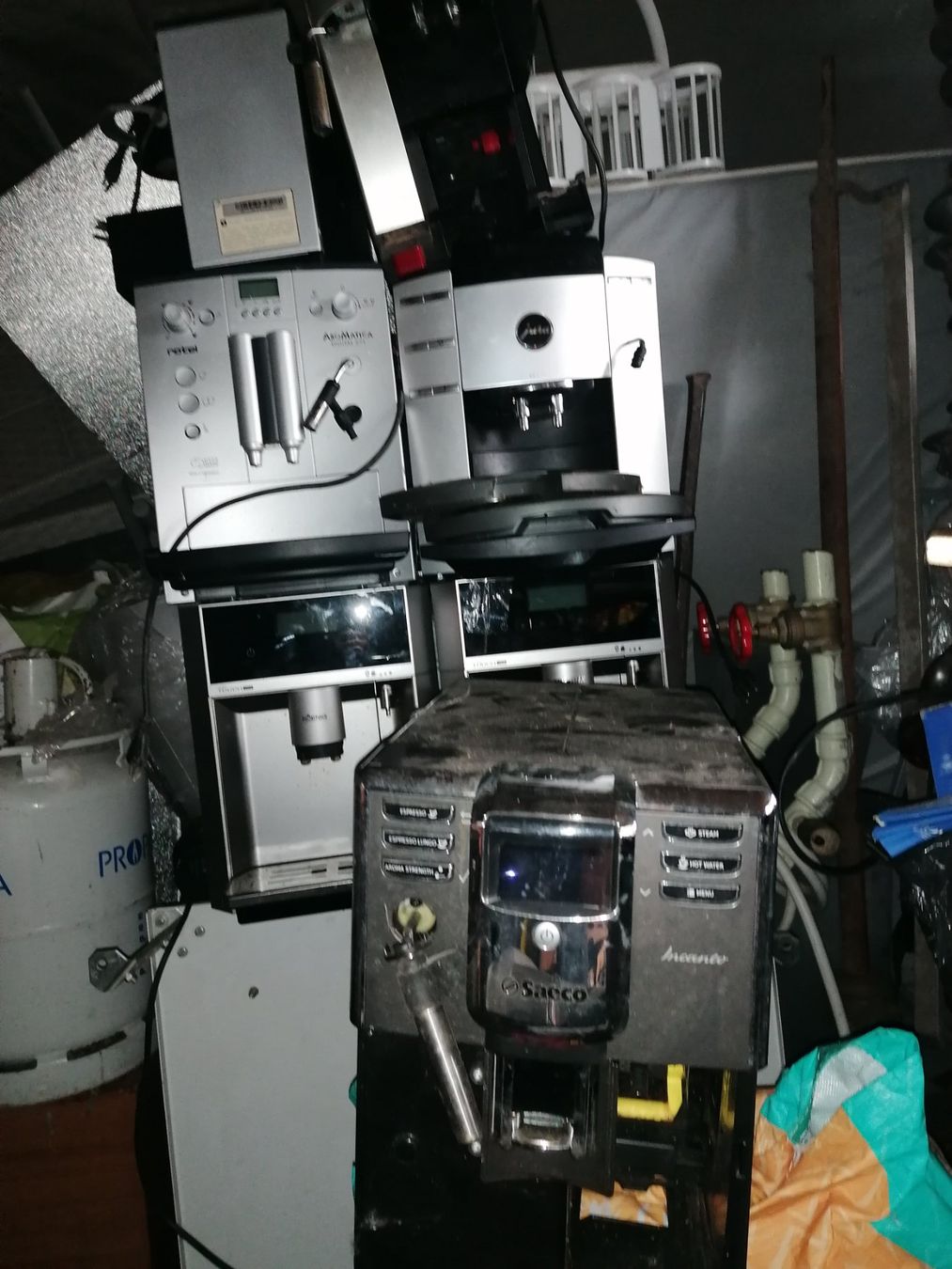 Macchine per caffè & Macchine per espresso: 40x Caffeevollautomat – Difettoso da Biel / bienne venduto da Sarouch9 1