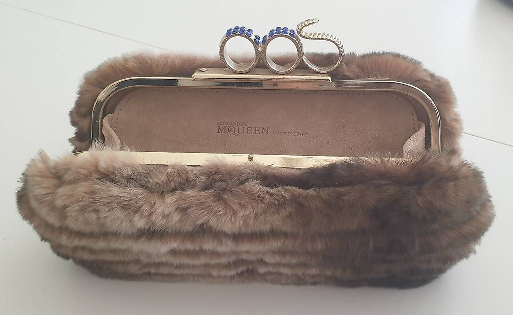 Alexander Mcqueen Borse da donna: Alexander McQueen Knuckle Duster Four-Ring Clutch – Usato da Menziken venduto da Shandor66 2