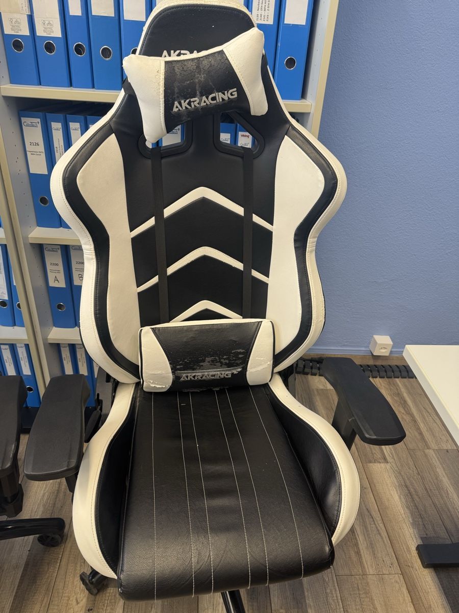Sedie: 4x AKRacing Gaming-/Bürostühle – Usato da Steinmaur venduto da Florianpoke 2