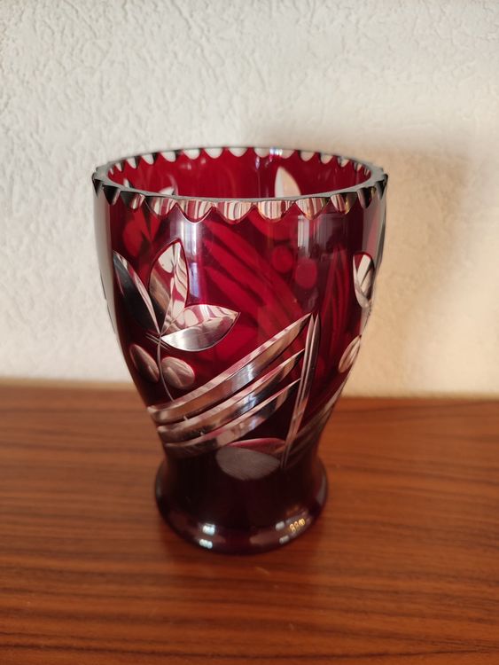 Vase Boule en Cristal Taillé Mauve avec Col Trompette de Val Saint Lambert, 1890s en vente sur